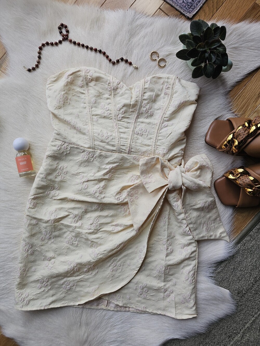 Storia Flowers And Bows Embroidered Strapless Corset Mini Dress